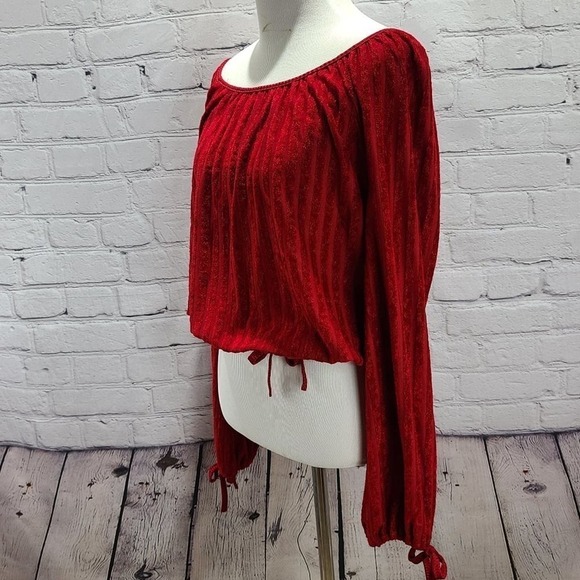 Vintage Red Long Sleeve Tie up crop top - Picture 4 of 13